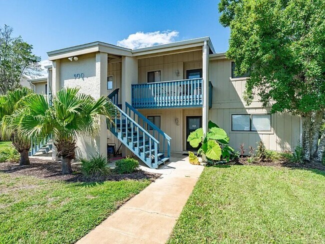 Foto del edificio - Beautiful Condo with Beach Front Access
