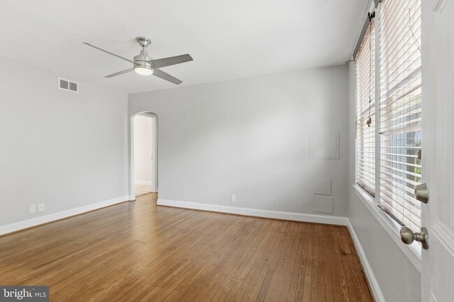 Photo - 1231 Penn Street NE Unit 4 Apartment