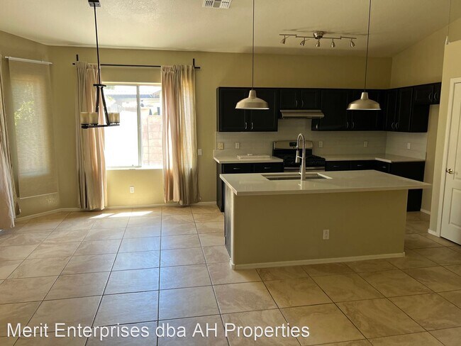 Building Photo - 4 br, 2 bath House - 3174 W TYSON PL
