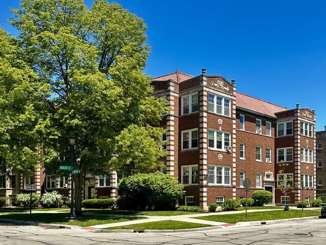 Building Photo - 805 Judson Ave
