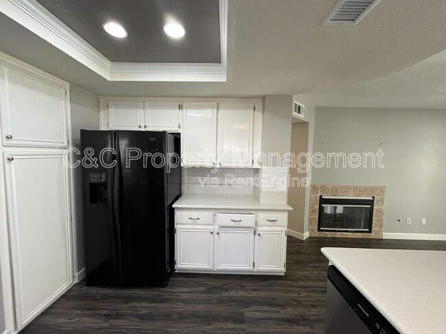 Foto del edificio - 17673 Streamside Ln
