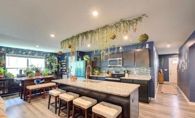 Foto del edificio - Now available!