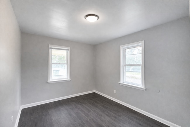 Foto del edificio - 4BR SW Canton Home