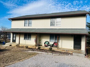 Building Photo - 460A Warrior Dr
