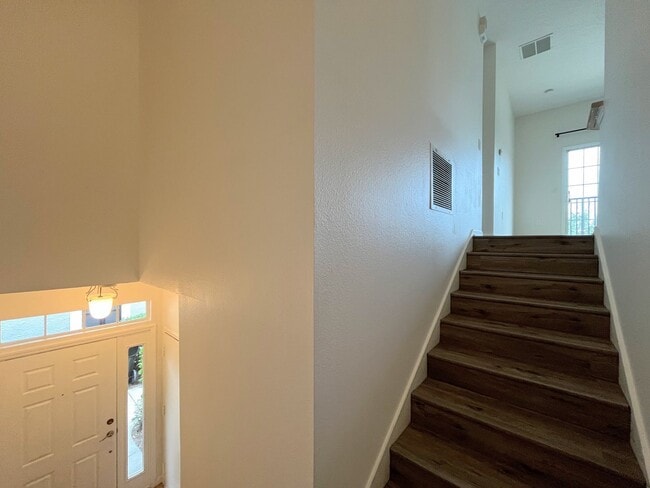 Foto del edificio - 6410 S Goldenrod Rd