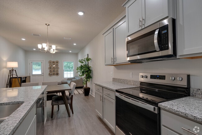 Interior Photo - Walker Point