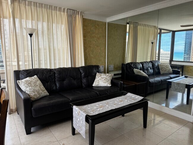 Foto del edificio - 2410 Cleghorn St