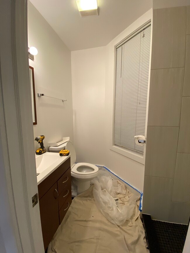 Building Photo - 2014 W Huron St