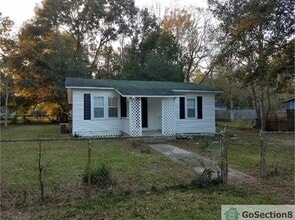 Building Photo - 3922 Wiggins Dr