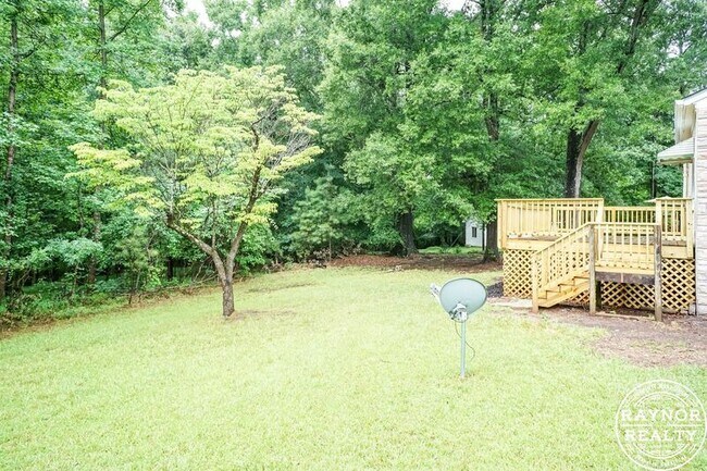 Foto del edificio - 2230 Cool Springs Rd