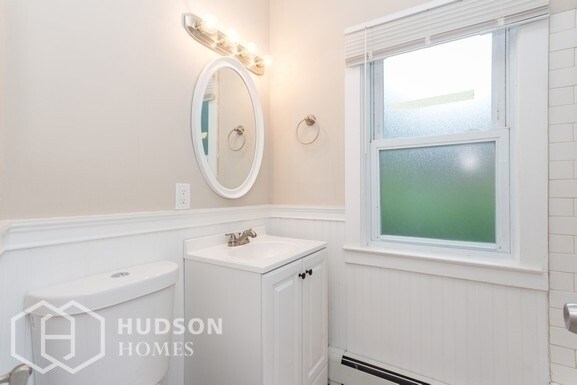 Foto del edificio - NOW AVAILABLE! - 22 Larch Dr, Lincolndale,...
