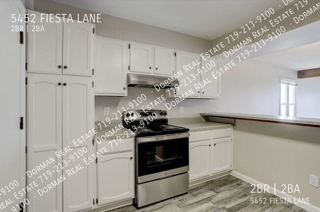 Foto del edificio - 5452 Fiesta Ln