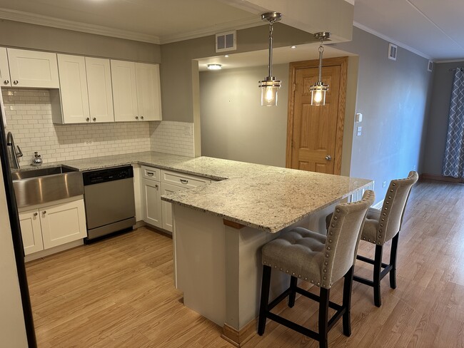 Foto del edificio - 7347 W 79th Pl