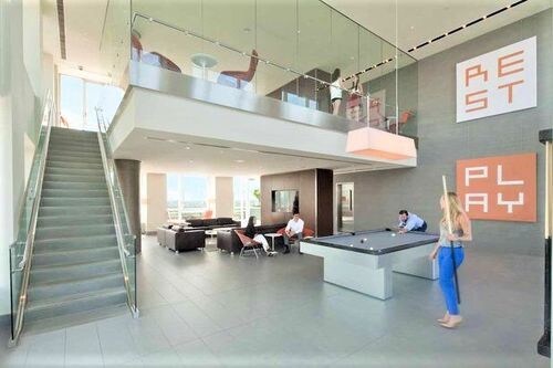 Foto del edificio - 4310 Crescent St