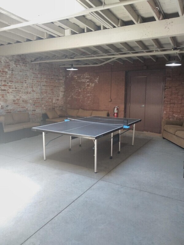 Foto del edificio - 427 N Brady St