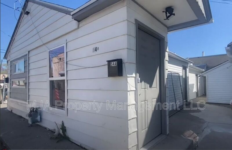 Foto principal - 54 Harrison Ave S