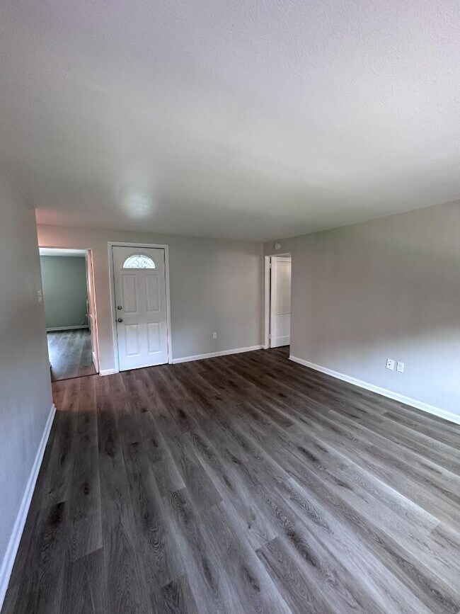 Foto del edificio - 153 Boland Ave