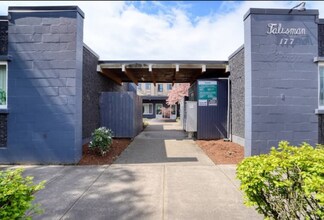 Building Photo - 177 SE 5th Ave