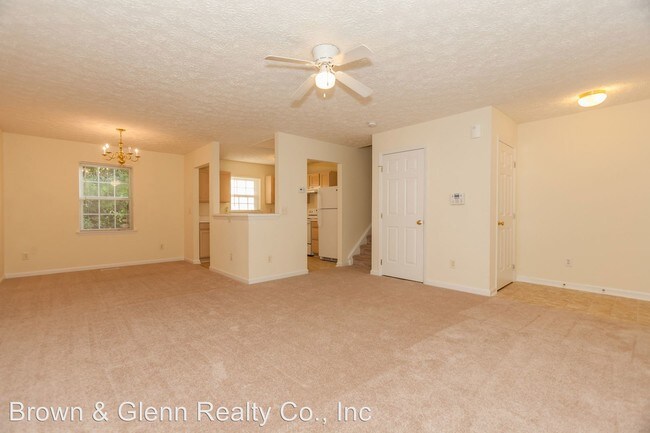Building Photo - 2400 Springhill Ave