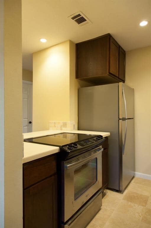 Foto del edificio - 500 E Riverside Dr