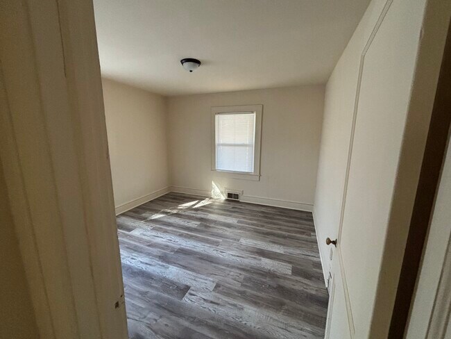 Foto del edificio - 311 Sunset Dr