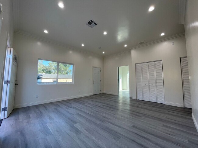 Foto del edificio - 8242 Yarrow St