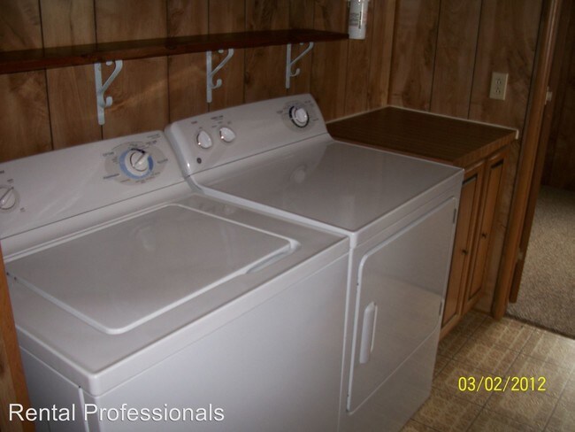 Foto del edificio - 3 br, 2 bath House - 8380 Forswall Road