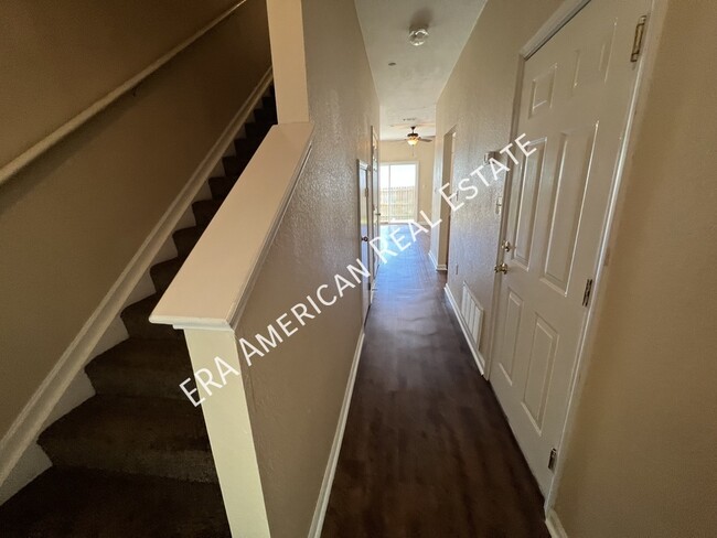 Building Photo - 1028 Anniston Ct