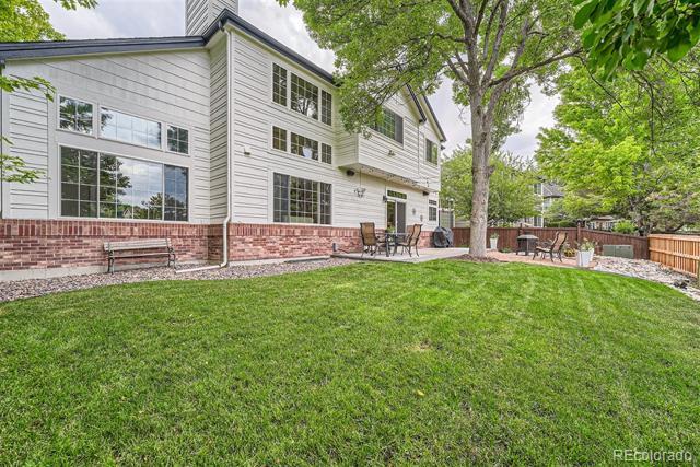 Building Photo - 16352 Parkside Dr