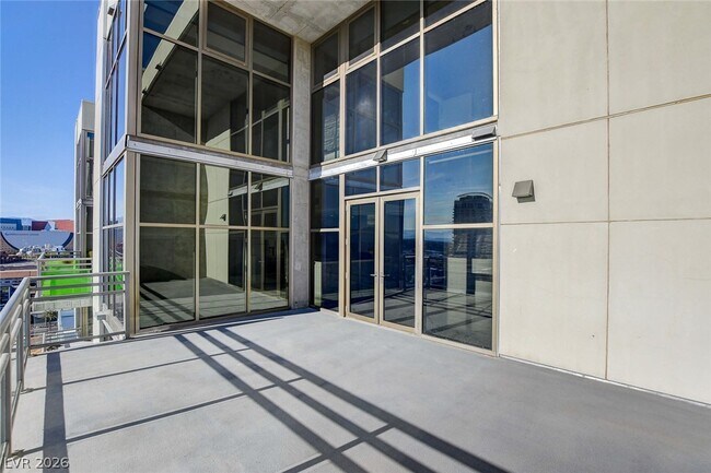 Foto del edificio - 353 E Bonneville Ave