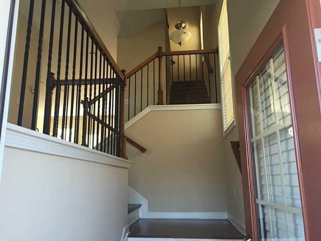 Foto del edificio - 921 Fawn Way