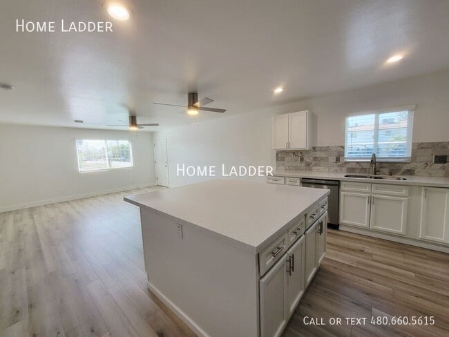 Foto del edificio - 2301 N 27th St