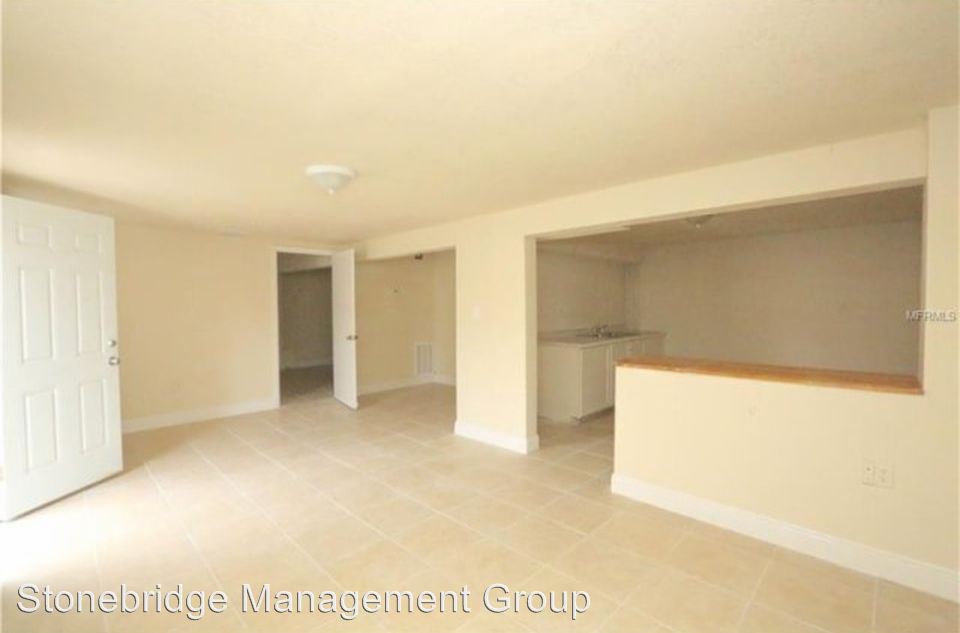 Foto principal - 807 1/2 S Sanford Ave