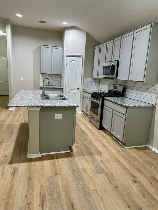 Building Photo - 3426 Hughes Mdw Wy