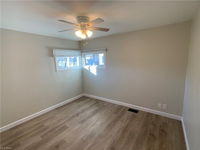 Foto del edificio - 268 N Roanoke Ave