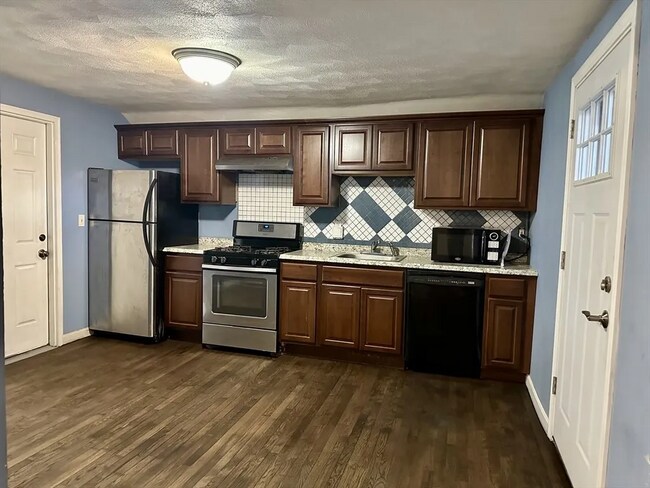 Foto del edificio - 163 Saratoga St