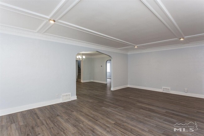 Building Photo - 1010 Holcomb Ave
