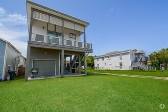 Building Photo - 5018 Avenue M 1/2