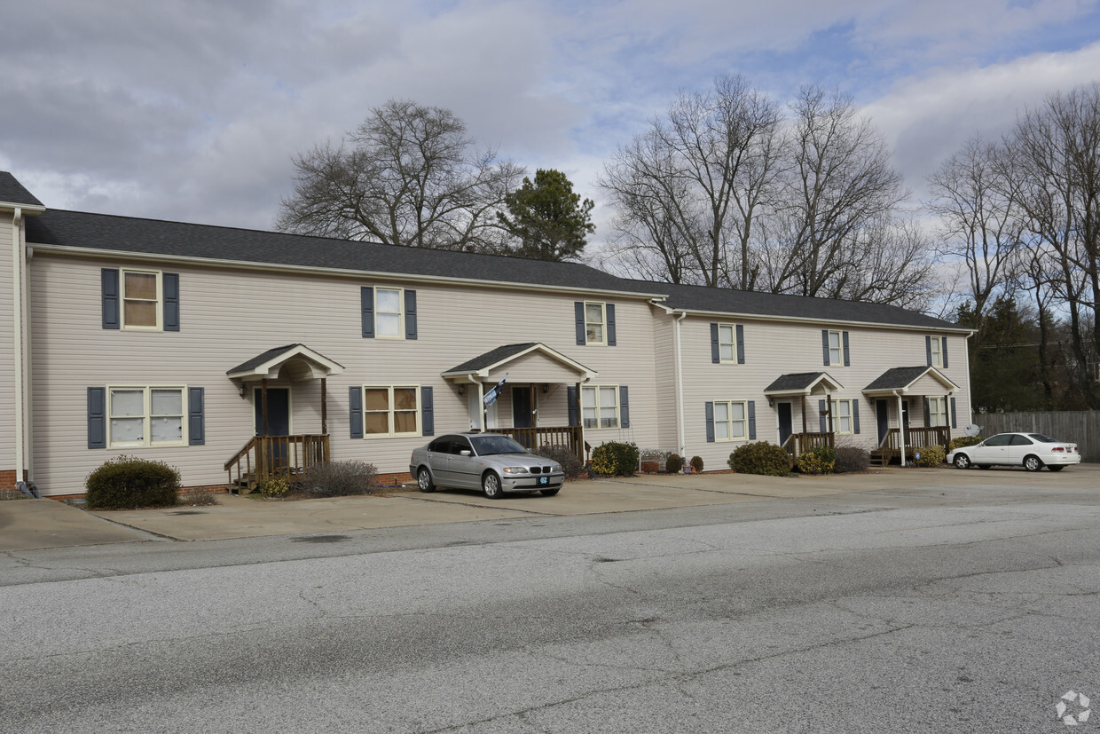 Building Photo - Country Cove Townhomes