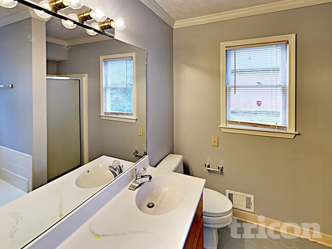 Foto del edificio - 2815 Club Forest Dr SE