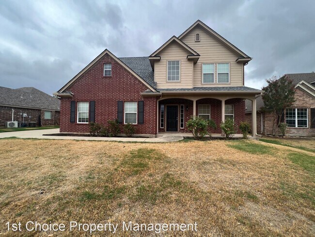 Building Photo - 4 br, 3 bath House - 306 Howard Way Dr