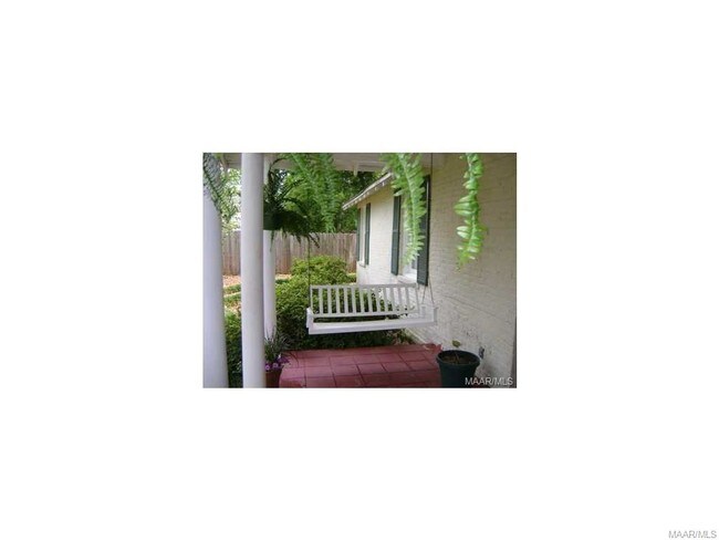 Foto del edificio - 3135 Montezuma Rd