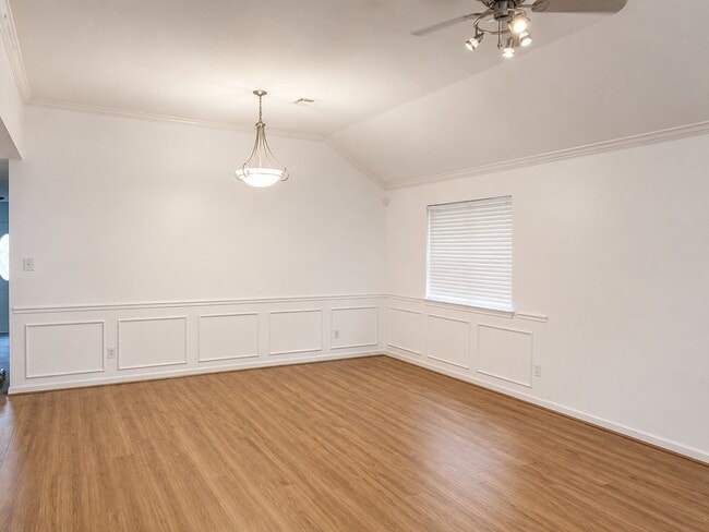 Foto del edificio - 1834 Park Oaks St