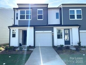 Building Photo - 3114 Hutton Gdns Ln