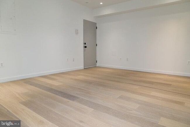 Foto del edificio - 1443 Euclid St NW