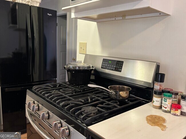 Foto del edificio - 866 Verdi Way