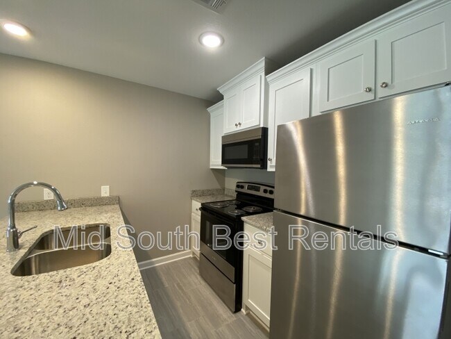 Building Photo - 2412 Loop Acres Dr