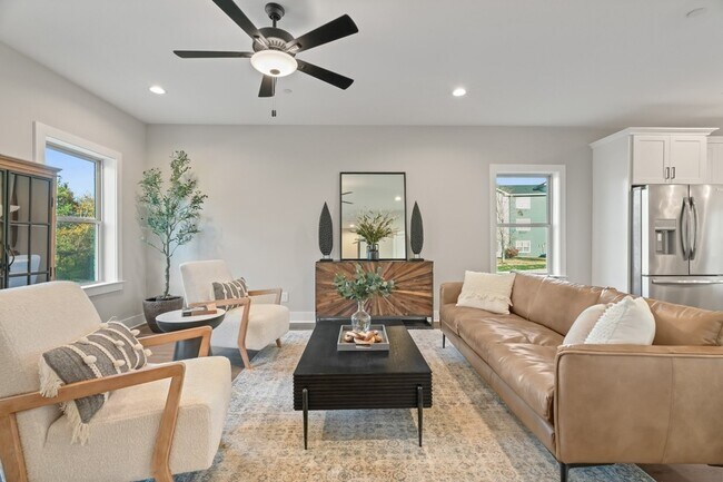 Foto del edificio - 210 Charlotte Everly Cir