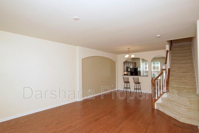 Foto del edificio - 3104 Berkeley Springs Pl