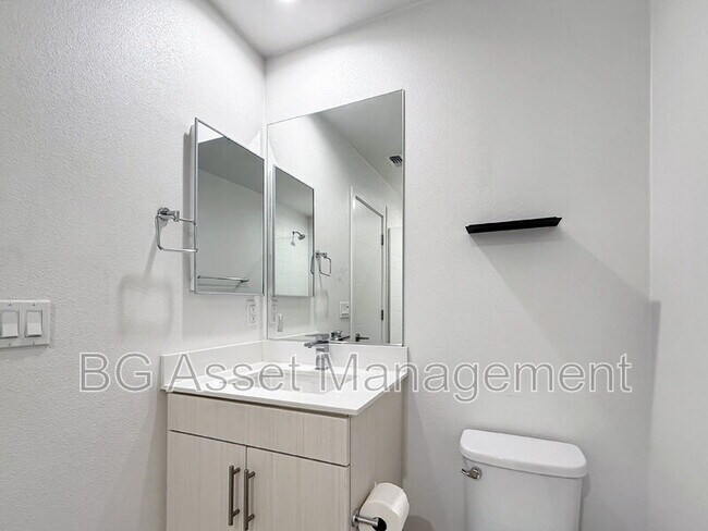 Foto del edificio - 3909 Wattling St